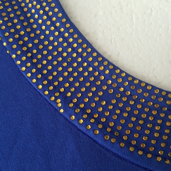 Dress - Picture 2 of 4