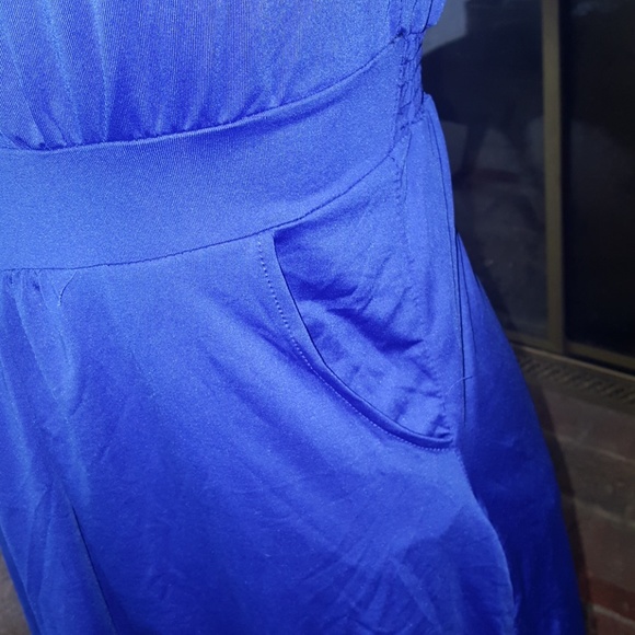 Dress - Picture 3 of 4