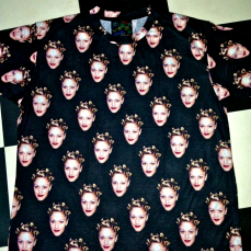 ISO BIG ASS 90Z GWEN TEE OMIGHTY