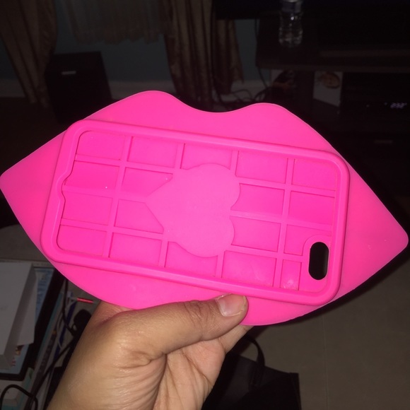 PINK iPhone 6/6s Lips Case - Picture 2 of 5