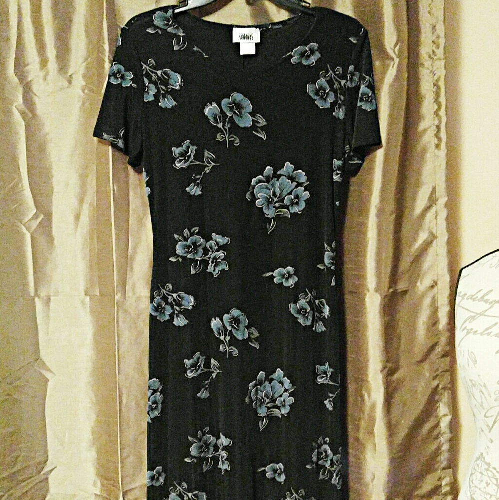 Long Dress with Floral Prints