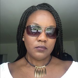 Meet your Posher, Annette