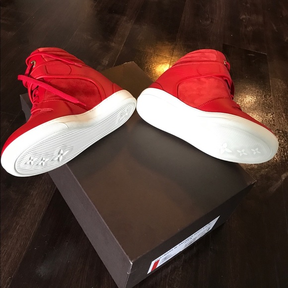 Louis Vuitton sneakers - Picture 3 of 4