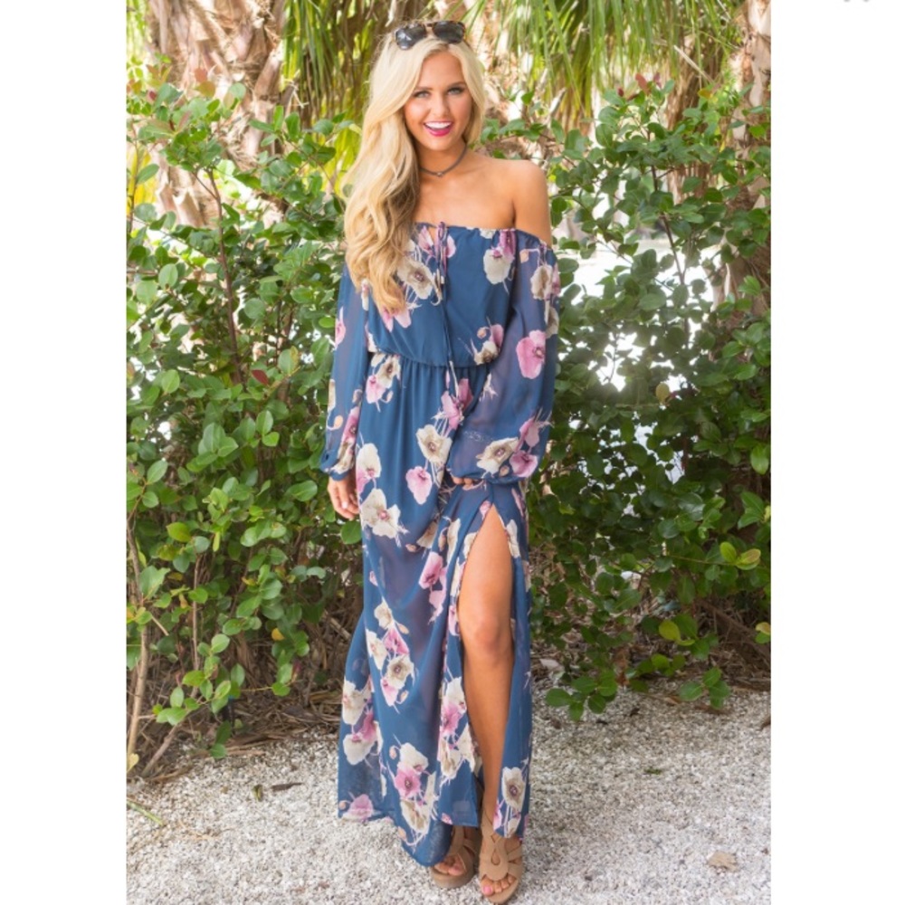 Floral Off-Shoulders Maxi dress NWOT