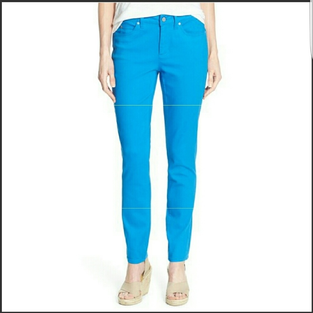 DELETING TODAY Two by Vince Camuto Twill Jeans