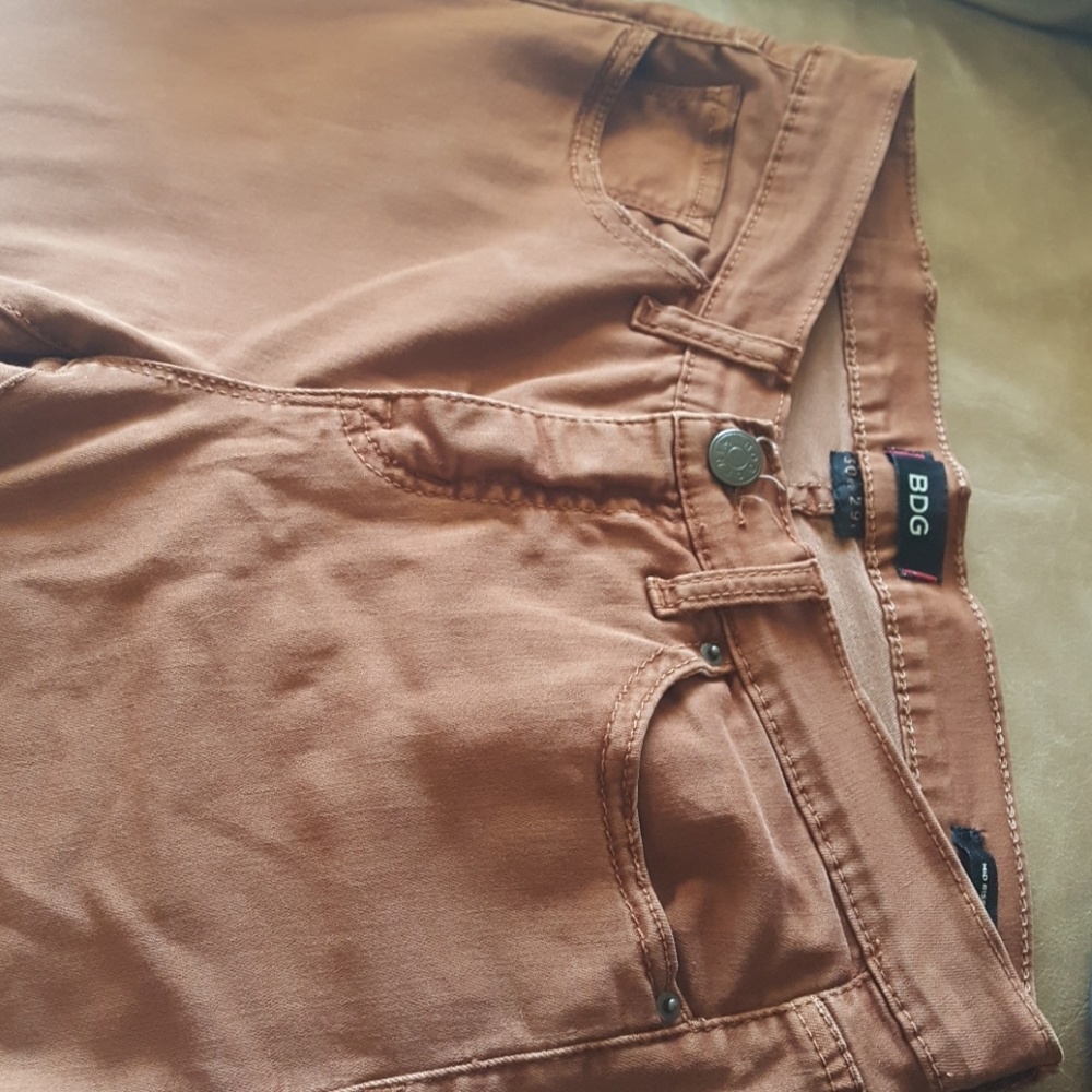 BDG Mid Rise Twig Ankle Jean 28x29  28