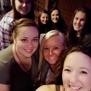 Meet your Posher, Paige