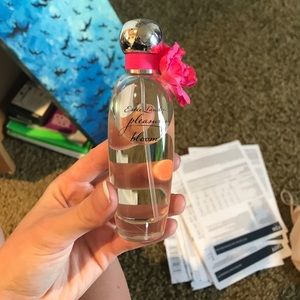 Estée Lauder pleasure bloom
