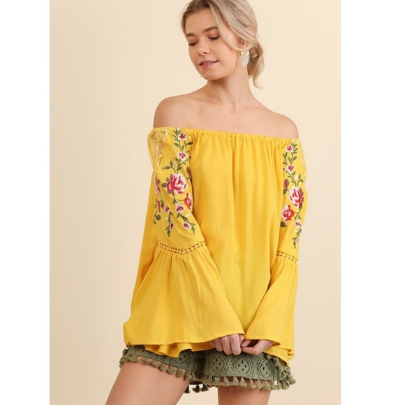 Bell sleeve floral off shoulder top  honey yellow - Picture 4 of 6