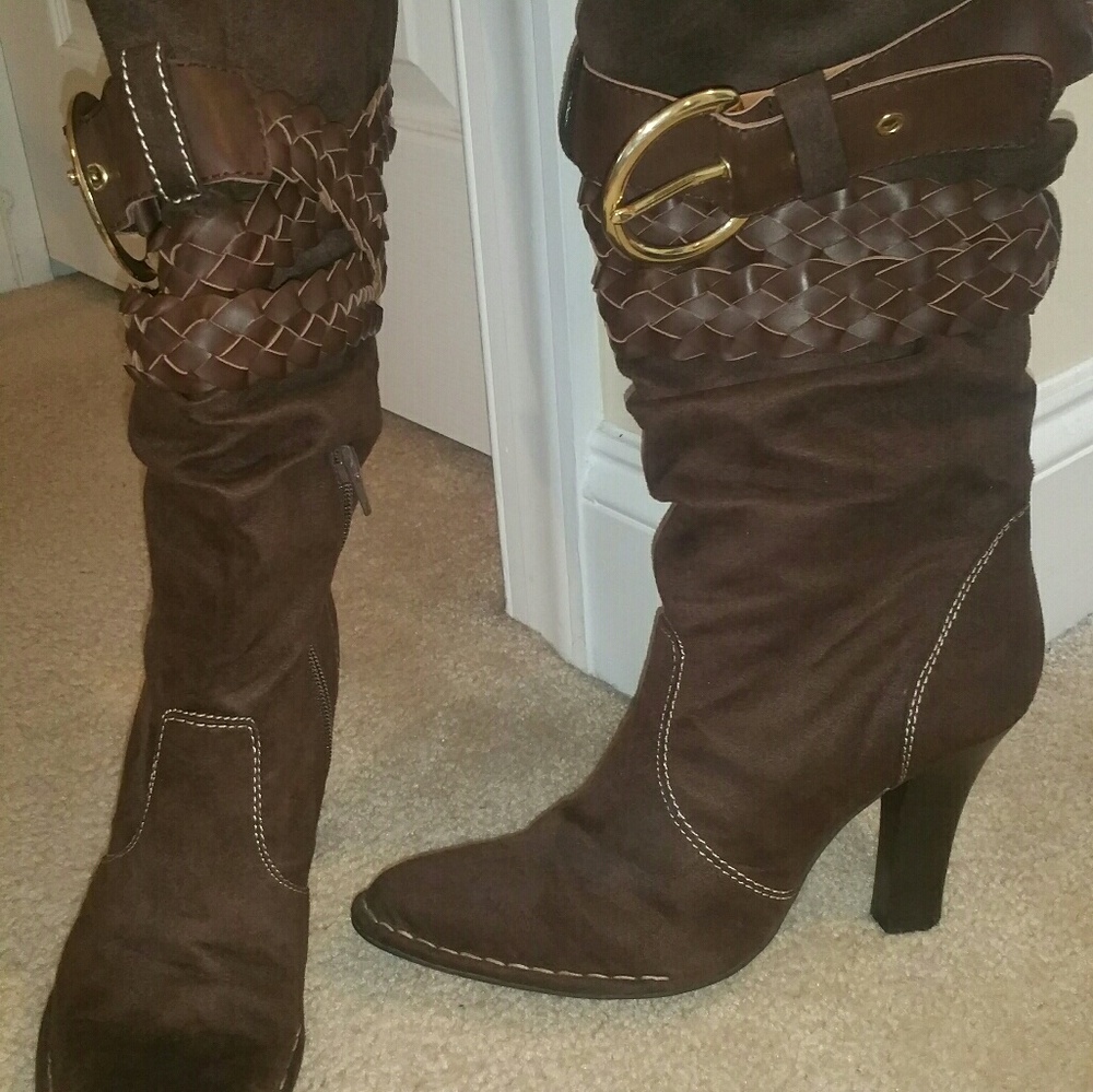 Faux suede scrunchy boots