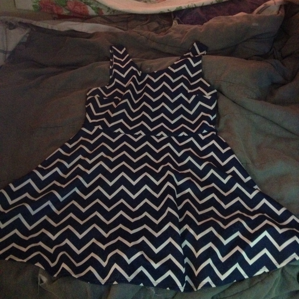Blue and white striped short dress size xxl (19)
