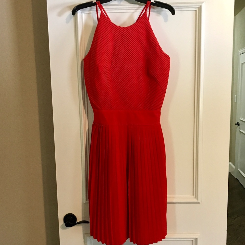 Calvin Klein Size 8 Red pleated dress