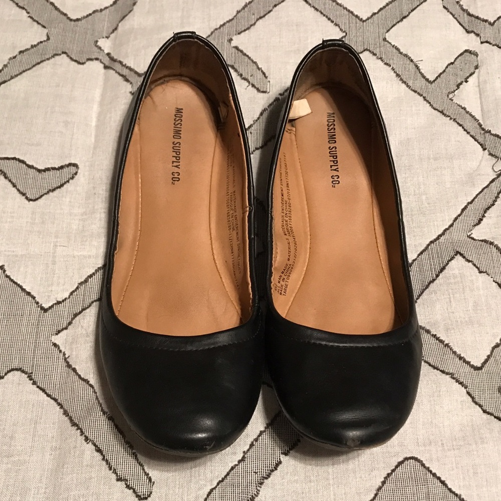 Mossimo Flats