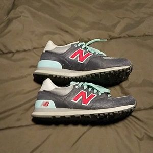 New balance shoes