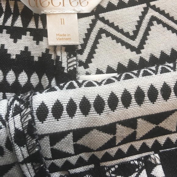 Black & White Triple Shorts - Picture 6 of 6