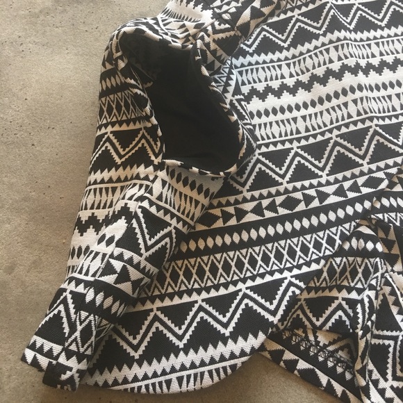 Black & White Triple Shorts - Picture 3 of 6