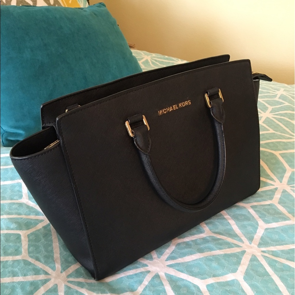 Michael Kors Medium Selma Leather Satchel