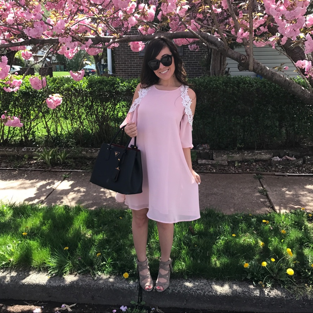 Pink shift dress with lace sleeve detail xs