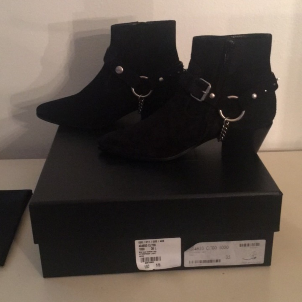 ❗️SOLD❗️SAINT LAURENT SUEDE BOOTIES
