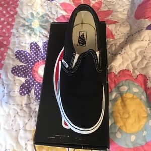 NWT Kids Classic Slip On Vans