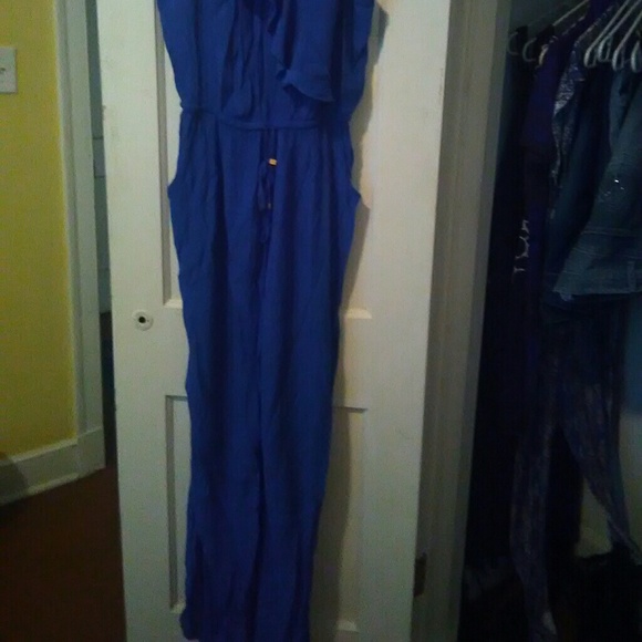 Jumper - Picture 2 of 2