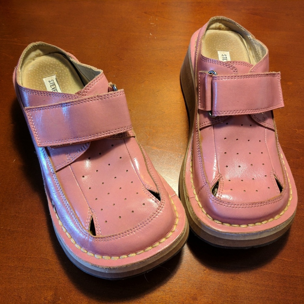 Steve Madden 1990's Pink leather mule Size 9