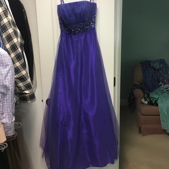 Sean Collection Formal Ball Gown - Picture 1 of 3