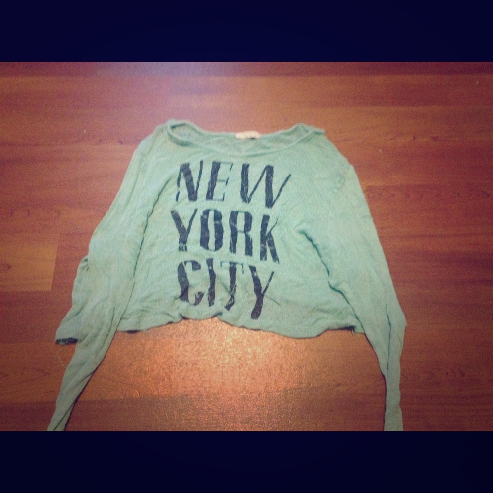 Cute blue crop , with New York words