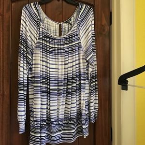 Daisy Fuentes long sleeve blouse