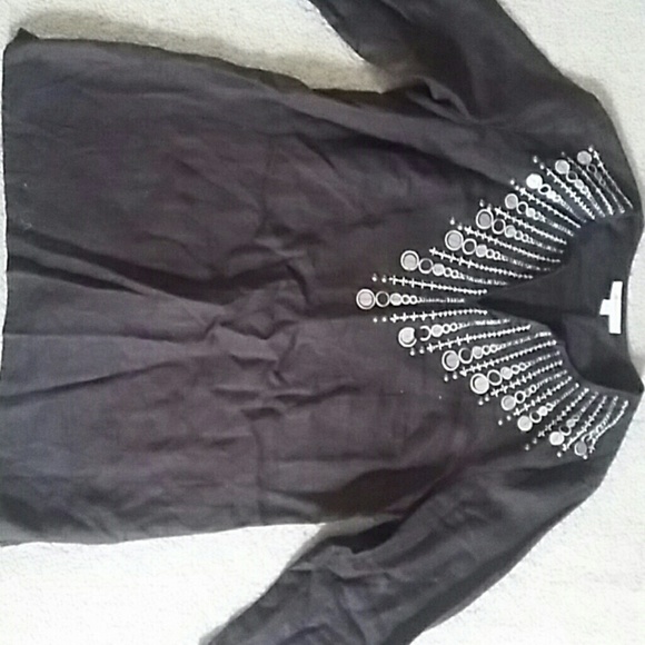 Top - Picture 2 of 2