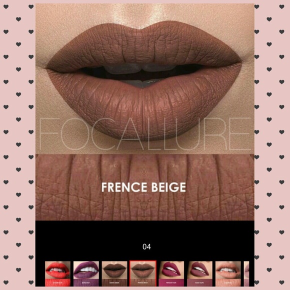 Other - 💋Luxury 18 hr wear Lipstick~NEW~French Beige 04💄
