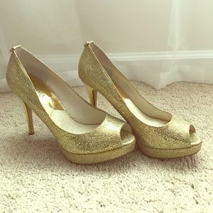 Authentic Michael Kors Peep toe heels!!!