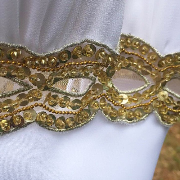 FAVIANA white gown - Picture 4 of 4