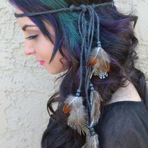 Feather hair band