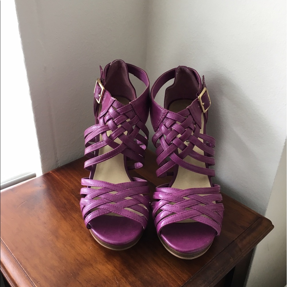 Purple / Fuschia Madden Girl sandals