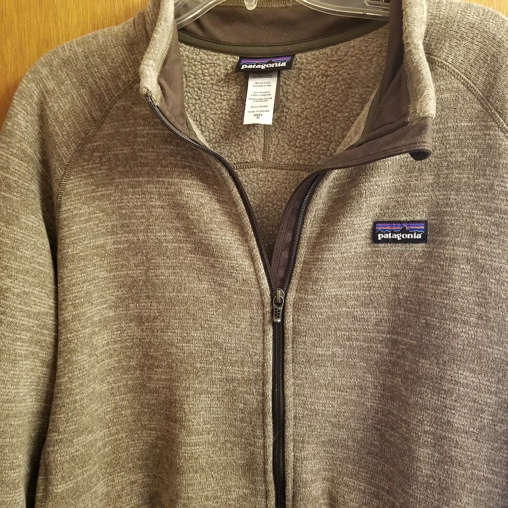 Patagonia zip up sweatshirt