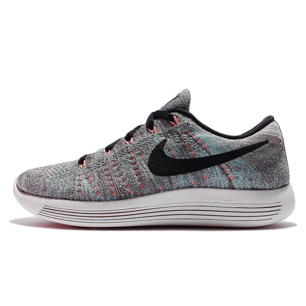 Nike Women's Lunarepic Low Flyknit