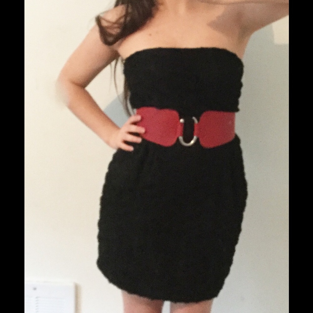 Cute little back dress with subtle flower patterns