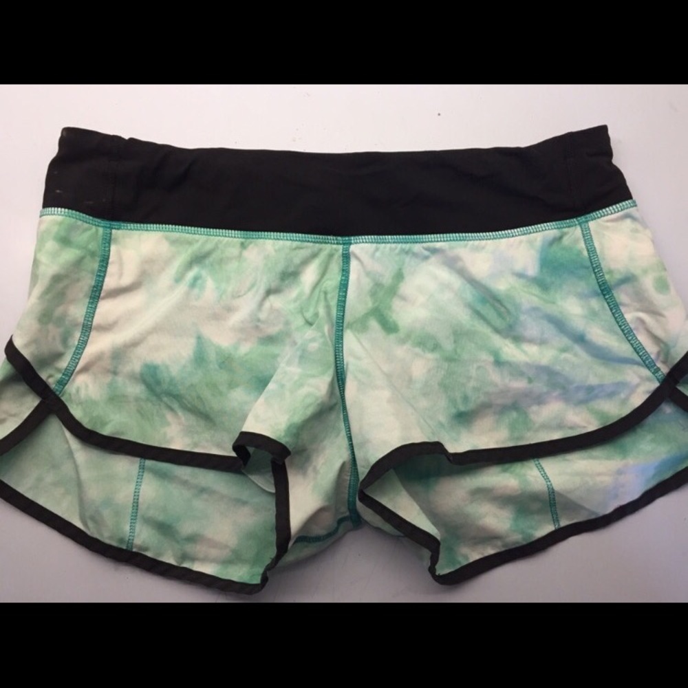 Lululemon Sea foam Tie Dye shorts exclusive