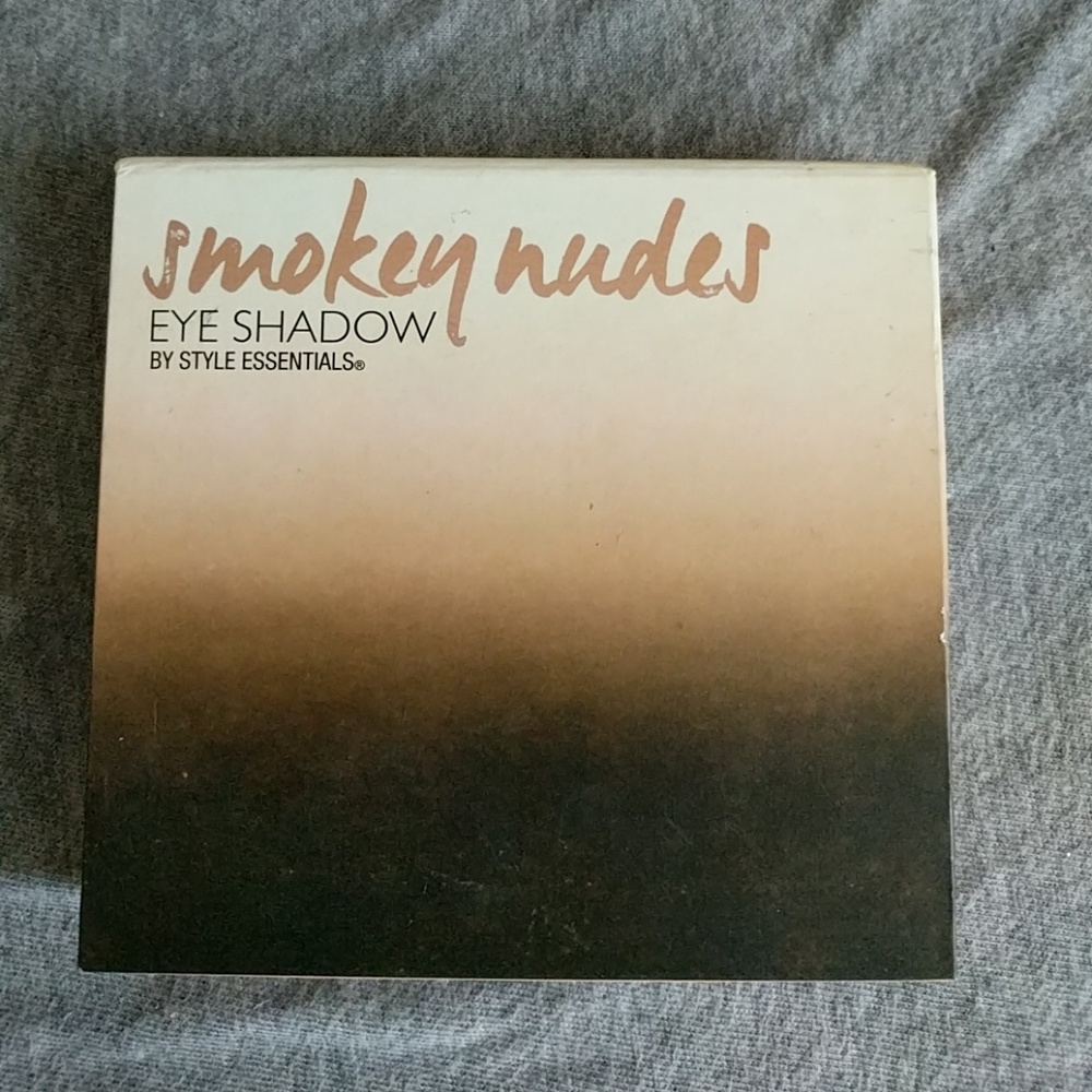 Smokey Nudes Pallette