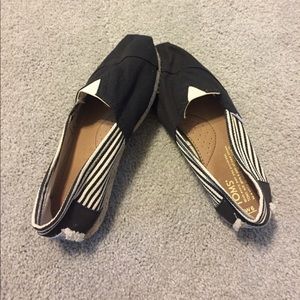 TOMS shoes