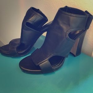 Dope Pour la Victoire Heels