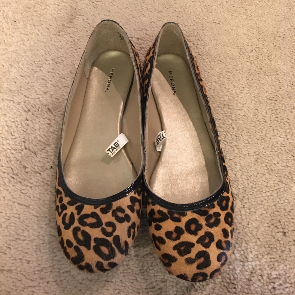 Leopard ballet flats