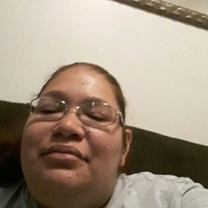 Meet your Posher, Raquel