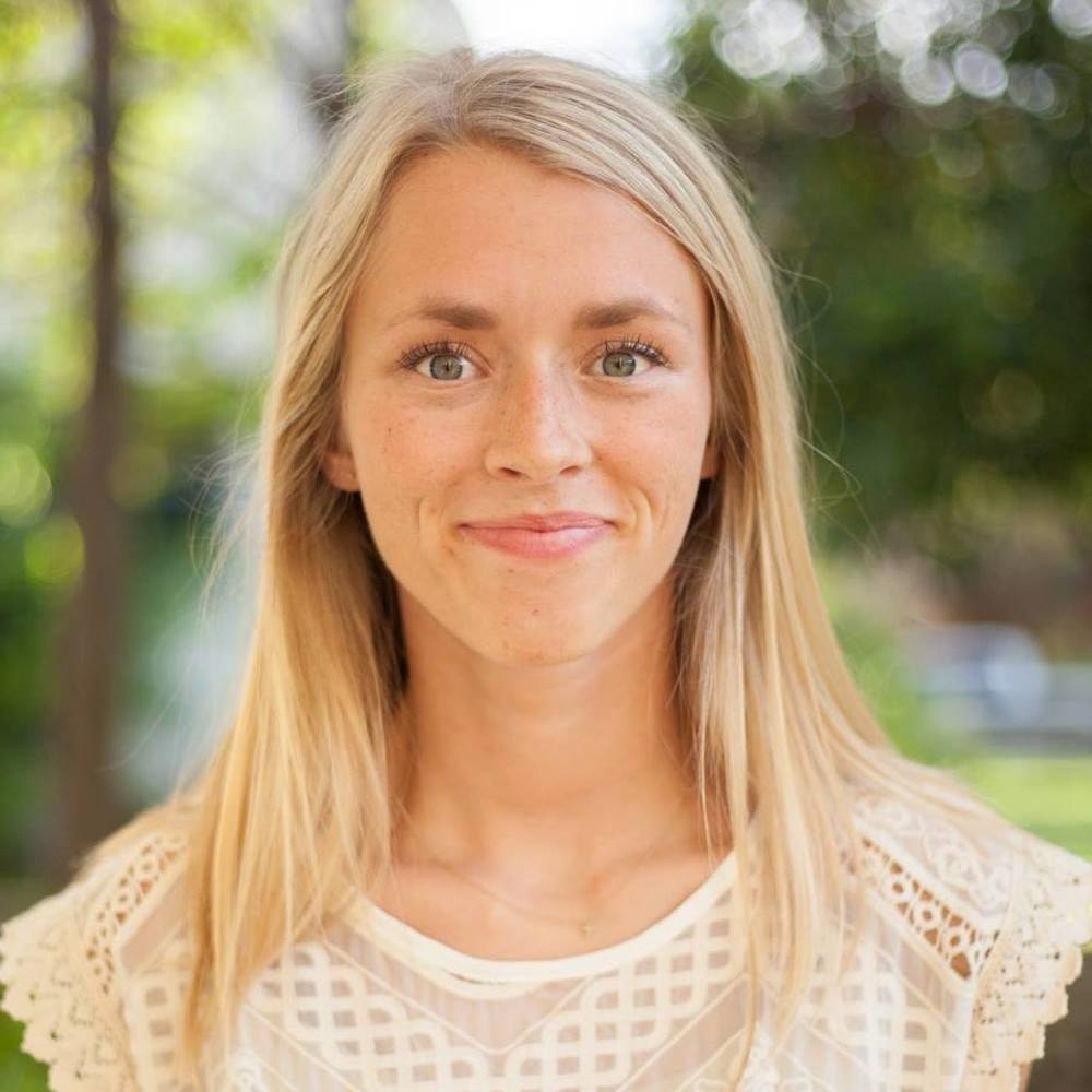 Meet your Posher, Claire