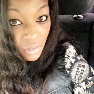 Meet your Posher, Selina