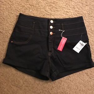 Size 6 high waisted shorts