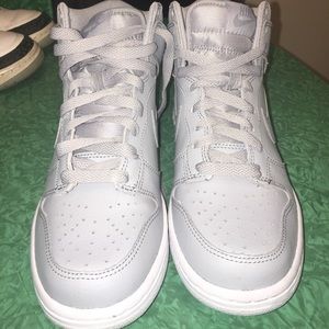 Nike gray Air Force 1