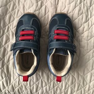 Stride right toddler shoes
