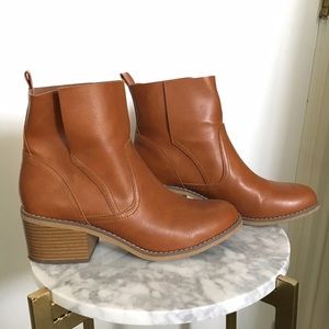 NWOT Mossimo Cognac Booties